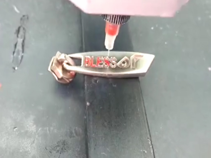 拉鏈視覺點漆上色機視頻